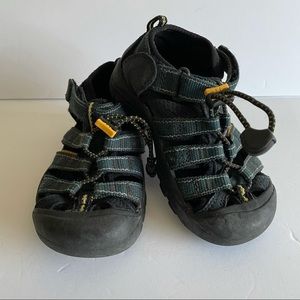 Keen Washable Sandals Hiking Shoes Sz 11